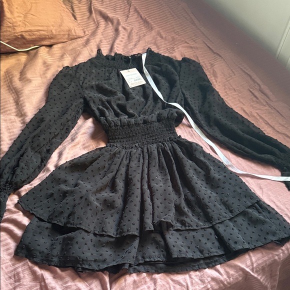 Missguided Elegant Black Formal Dress - Picture 1 of 6